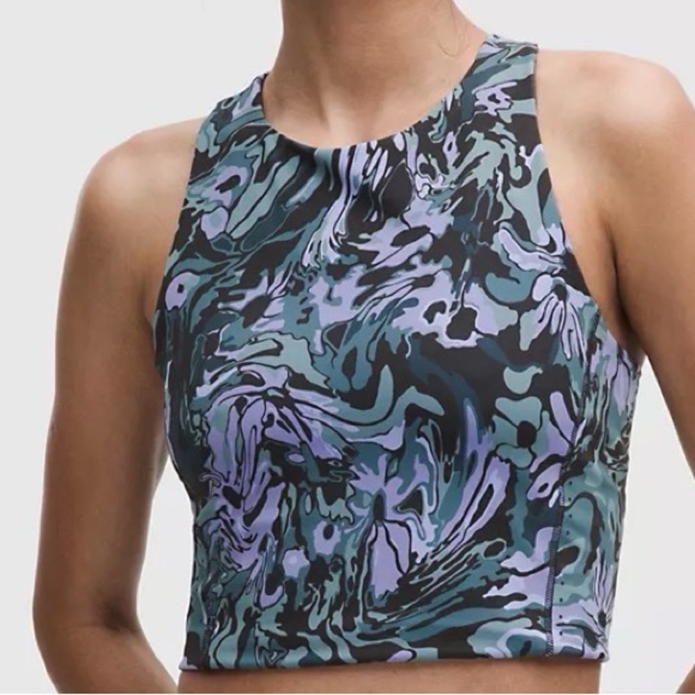 335. Lululemon  sz 4  swift speed cropped tank b/c cup